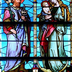 Au, Pfarrkirche Hl. Leonhard, Heilige Familie, Tiroler Glasmalerei, 1886