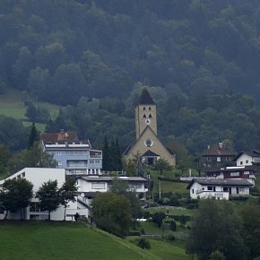 Batschuns, Pfarrkirche Hl. Johannes der Täufer, 1922/23 nach Plänen von Architekt Clemens Holzmeister