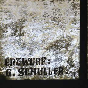 Batschuns, Pfarrkirche Hl. Johannes der Täufer, Glasfenster, Entwurf G. Schuller Tiroler Glasmalerei