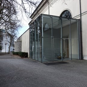 Dornbirn, Carl Lampert Kapelle, ursprünglich1958 als Taufkapelle an die Südwand Martinskirche angebaut, 1999 Umbau Arch. Wolfgang Ritsch