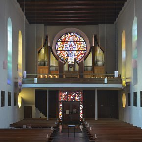 Feldkirch-Altenstadt, Hll. Pankratius und Zeno, Blick zur Orgel, Rosette und Toreinrahmung