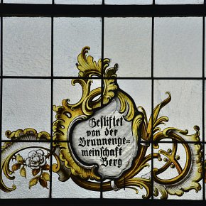 Hörbranz, Pfarrkirche Hl. Martin, Gestiftet von der Brunnengemeinschaft Berg, K.Bayerische Hofglasmalerei F.X. Zettler, München 1895