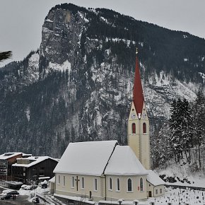 Au, Pfarrkirche Hl. Leonhard, erbaut um 1400,1494 Neubau,  1788 verlängert