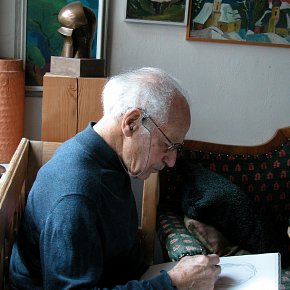 Leopold Fetz beim Zeichnen, 2004 Foto Rudolf Sagmeister