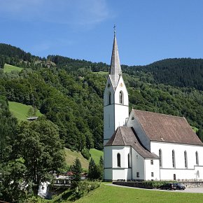 Silbertal, Pfarrkirche Hll. Josef und Nikolaus, nach Plänen des Wiener Dombaumeisters Friedrich von Schmidt, Baumeister Fidel Kröner, 1892 /93