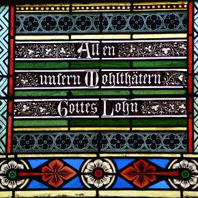 Silbertal, Pfarrkirche Hll. Josef und Nikolaus, St. Theodul, Detail, Widmung: Allen unseren Wohlthätern Gottes Lohn ganz