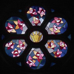 Sulz, Pfarrkirche Hl. Georg, Rosette, Entwurf Willi Buck, 1970-72